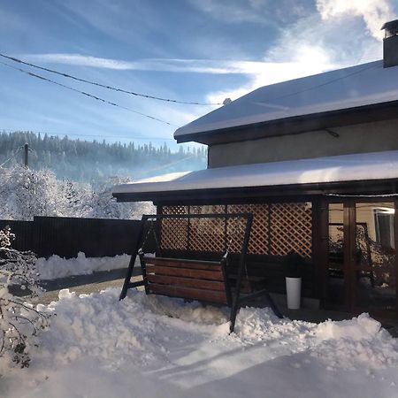 Vila Артемів Двір Slavske Exteriér fotografie